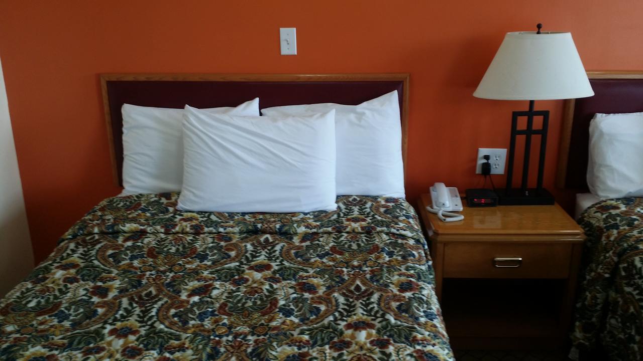 River Mist Inn Sturgeon Falls Экстерьер фото