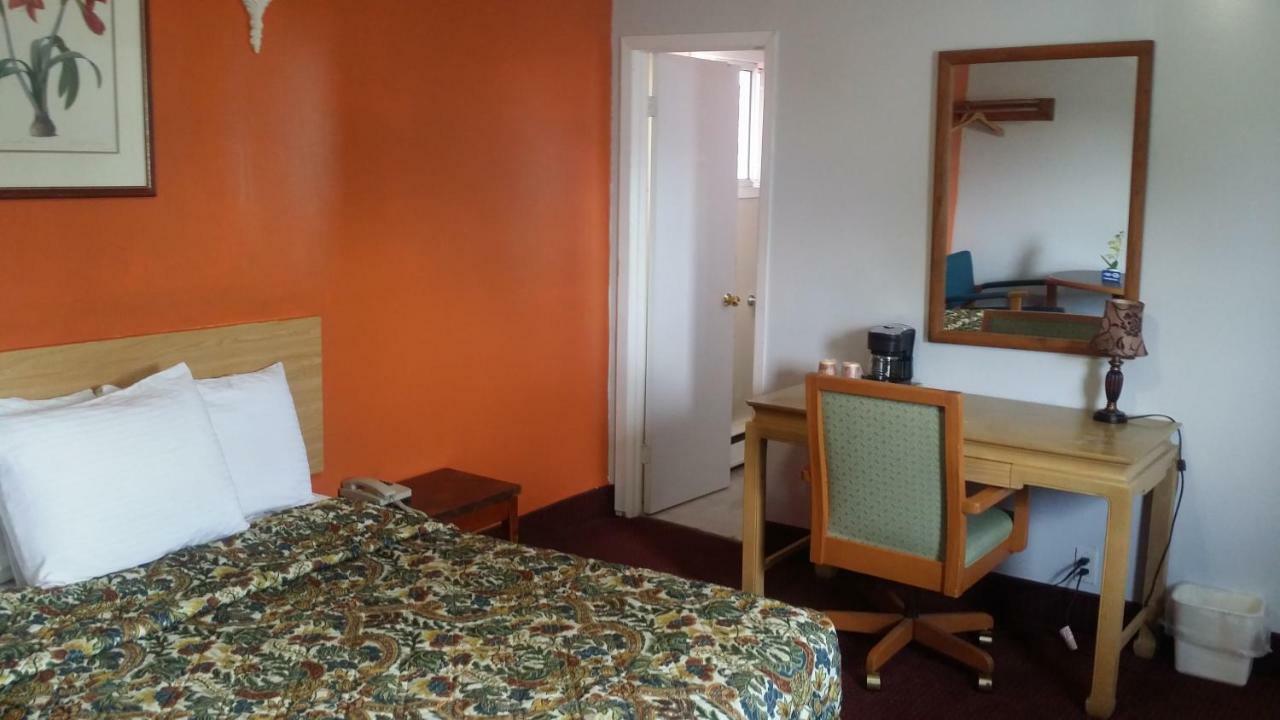 River Mist Inn Sturgeon Falls Экстерьер фото